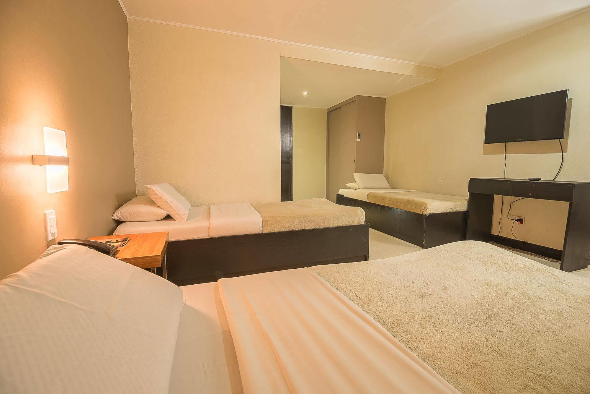 Asia Stars Hotel Таклобан Екстер'єр фото